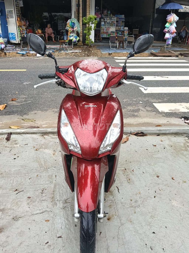 Honda Vision 2020:Cao Cấp màu Đỏ
