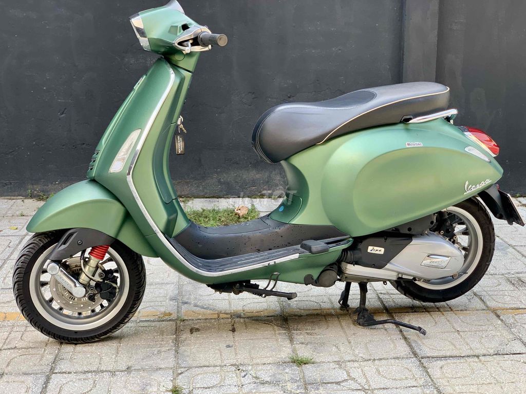 Piaggio Vespa Sprint 125 ABS 2018 матовый темно-зеленый