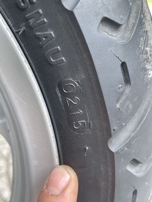 Honda Vision Trắng 17000 km. Mua bán Xe máy tại Quận Kiến An Hải Phòng được đăng bởi Bùi khắc huy