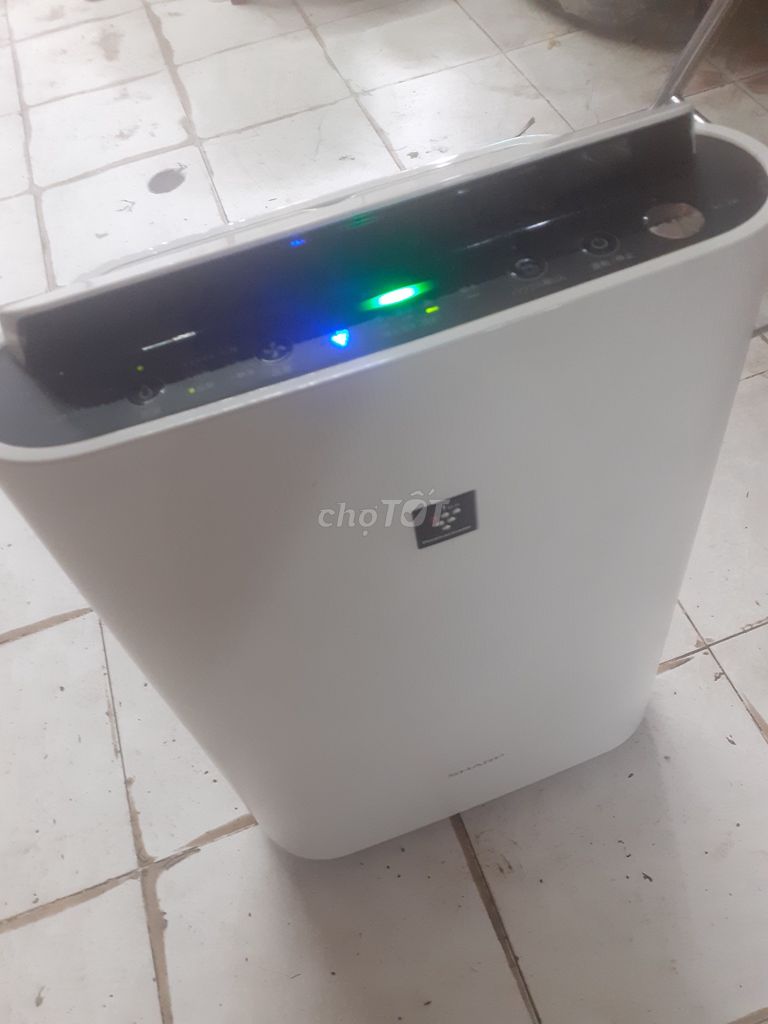 Máy lọc không khí Sharp KC-J50-W Trắng. Mua bán Nội thất, đồ gia dụng khác tại Thành phố Nam Định Nam Định được đăng bởi Trần Tiến hình 1