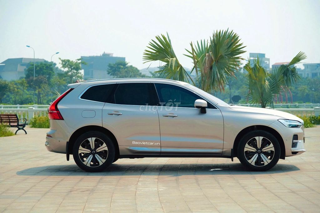 Volvo XC60 T8 Hybrid 2025 Xăng Điện Đặc Biệt