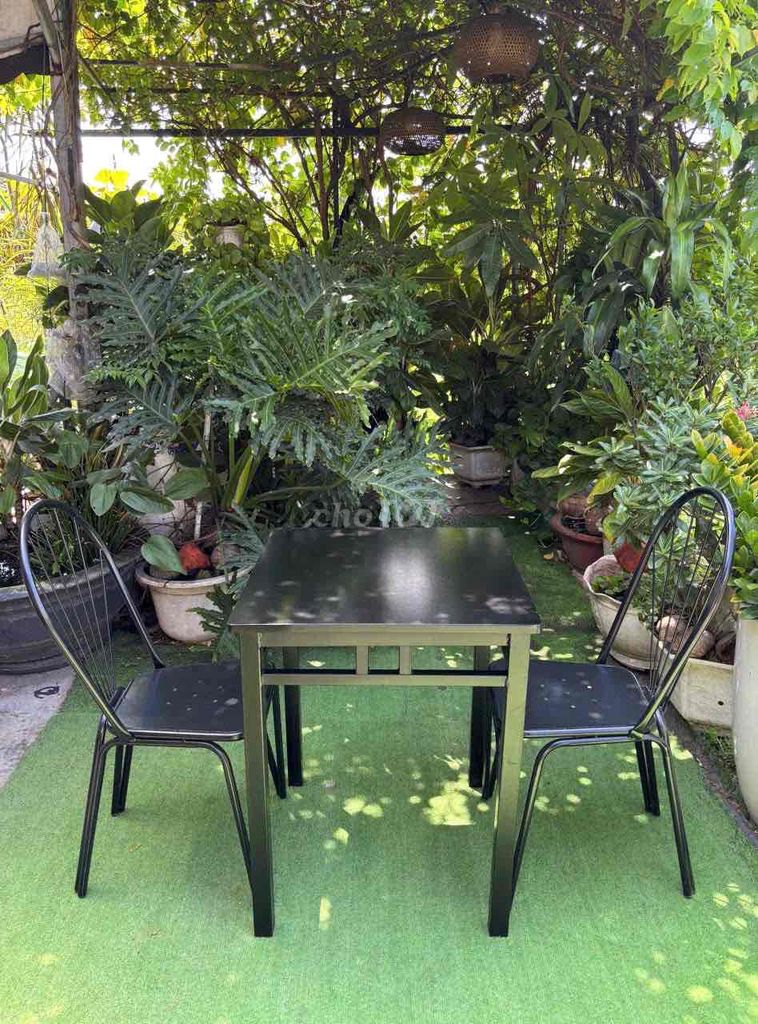 Mình cần thanh lý 2 bộ bàn ghế caffe 💐✨☘️. Mua bán Bàn ghế tại Huyện Bình Chánh Tp Hồ Chí Minh được đăng bởi Tú Nam hình 1