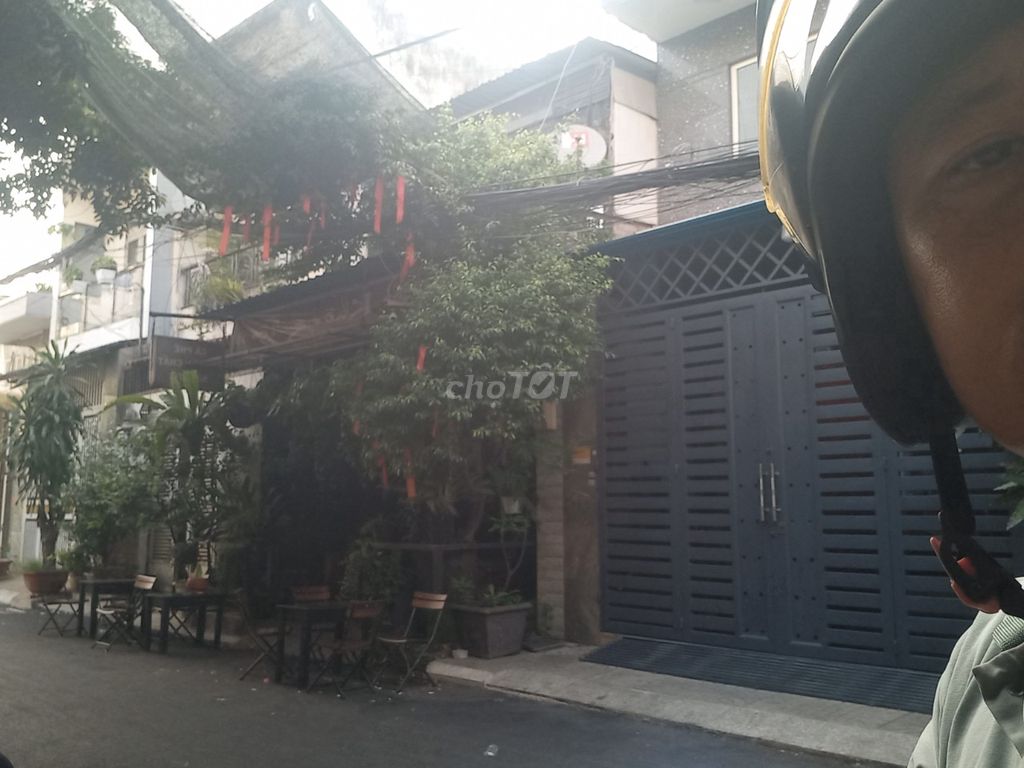 Nhà 5 tầng, Phan Huy Ích xe ngủ trong nhà, Phường 15 Tân Bình, 9,2 tỷ.