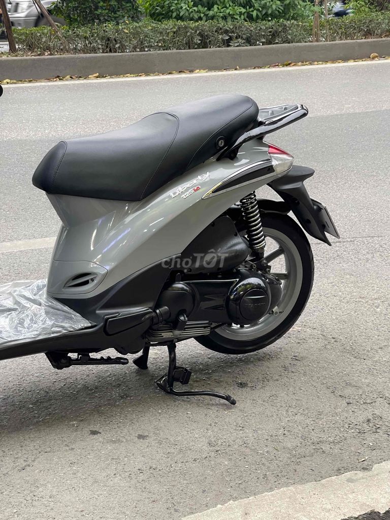 lypety 125 ie Việt Nam! biển tứ quý 3. Mua bán Xe máy tại Quận Đống Đa Hà Nội được đăng bởi Hà hình 6