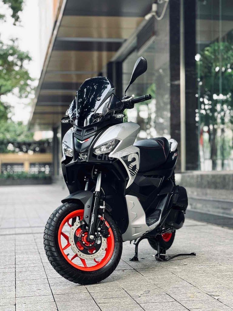 Aprilia SR GT 200. Mua bán Xe máy tại Quận Cầu Giấy Hà Nội được đăng bởi Tuấn Việt Motor hình 5