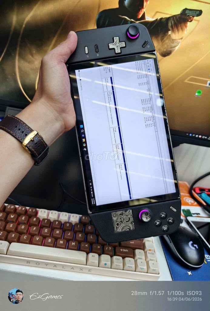 Máy chơi game Lenovo Legion Go Đen. Mua bán Thiết bị chơi game tại Quận 3 Tp Hồ Chí Minh được đăng bởi EzGAME hình 1