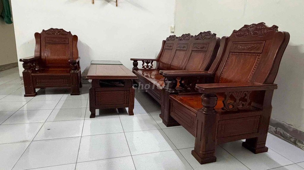 Bộ bàn ghế sofa gỗ căm xe 5 món. Mua bán Bàn ghế tại Thành phố Vĩnh Long Vĩnh Long được đăng bởi Dương Huyền Ngọc hình 1