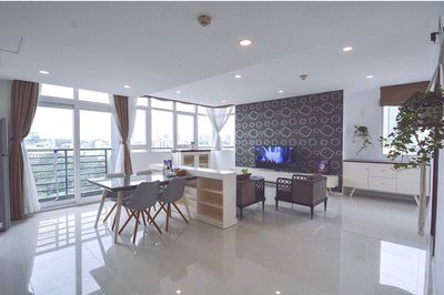 Аренда · 3 комн. · 140 м² · Quận 11, ул. Lạc Long Quân