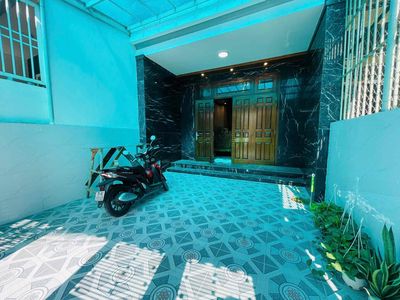 Bán nhà 4 tầng mặt tiền đường Cầu Dứa Phú Nông, Vĩnh Ngọc, Nha Trang. Mua bán nhà ở tại Thành phố Nha Trang Khánh Hòa được đăng bởi Lê Hùng Cường