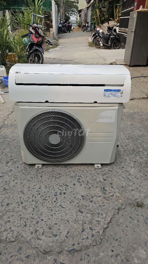 Midea 1,5hp gas r32 đời mới giá rẻ