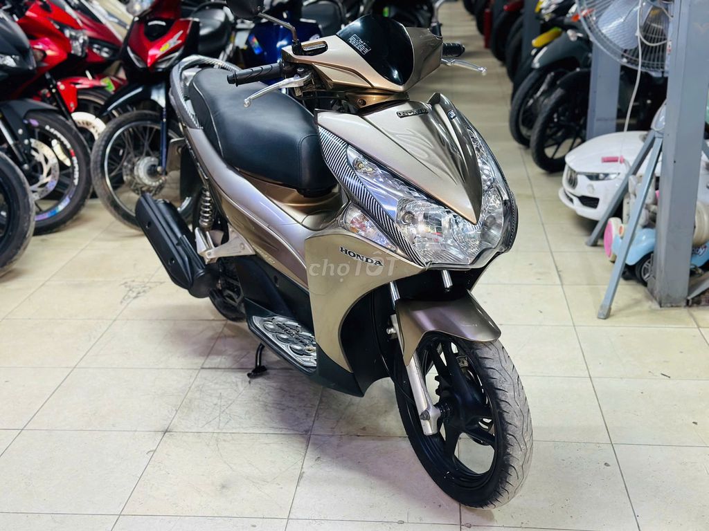 XE MÁY THỊNH PHÁT - AIR BLADE 110 FI VÀNG 3D ZIN. Mua bán Xe máy tại Quận Bắc Từ Liêm Hà Nội được đăng bởi XE MÁY THỊNH PHÁT XE LƯỚT GIÁ RẺ hình 4