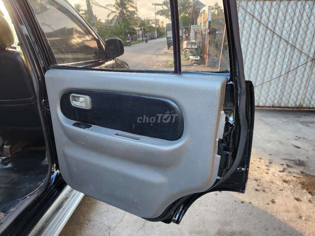 Isuzu Hi.Lander 2004 Số sàn Đen. Mua bán Ô tô tại Huyện Chợ Gạo Tiền Giang được đăng bởi Trần Huỳnh ÔtÔ cũ Tiền Giang hình 9