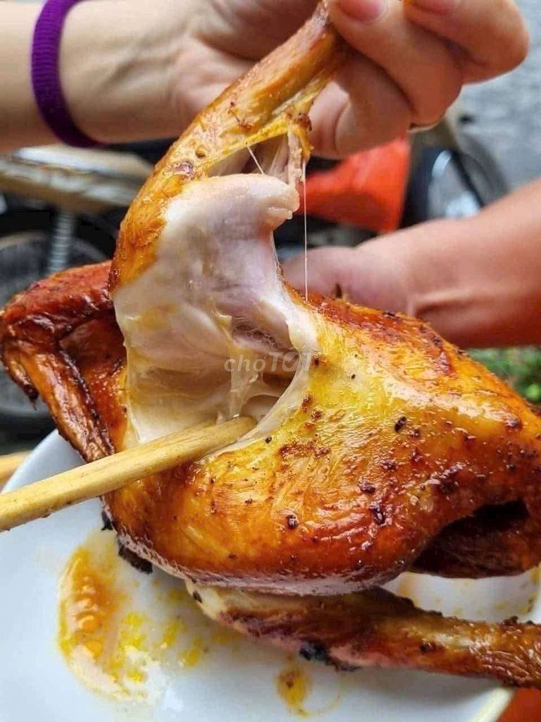 Gà nướng, gà bó xôi. Mua bán Đồ ăn, thực phẩm và các loại khác tại Thành phố Buôn Ma Thuột Đắk Lắk được đăng bởi Sơn xịt vợt pickleball  hình 1