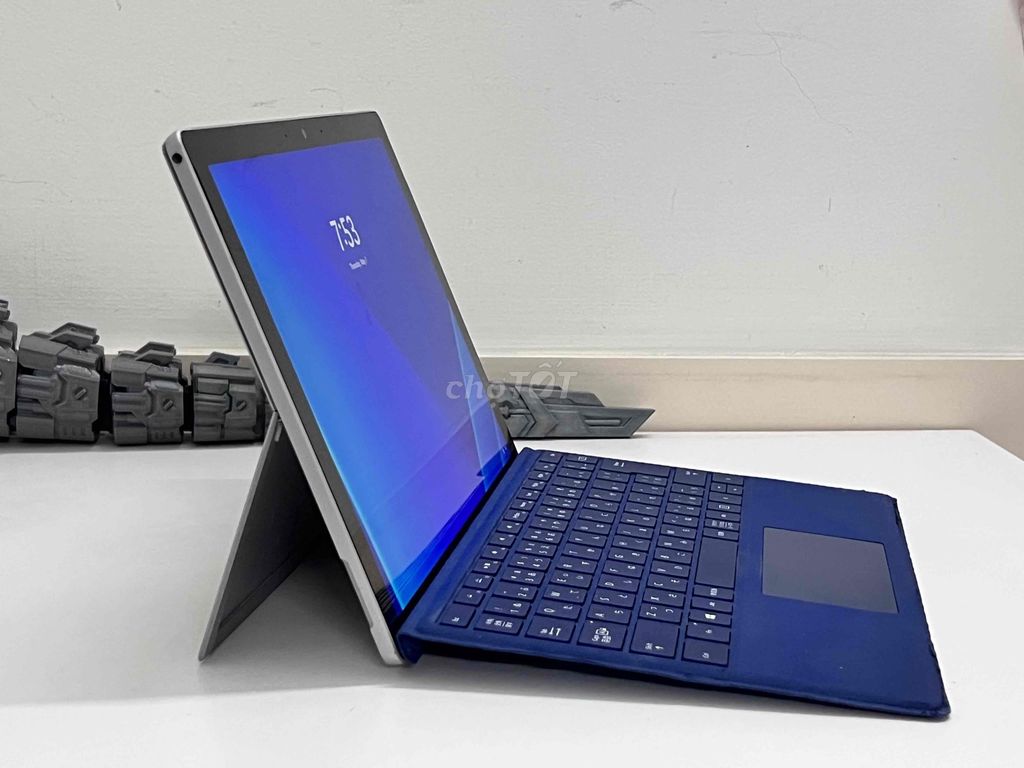 Microsoft Surface Pro 7 12 inch 4GB/128GB. Mua bán Laptop tại Quận 6 Tp Hồ Chí Minh được đăng bởi Đinh Trọng Hòa hình 1