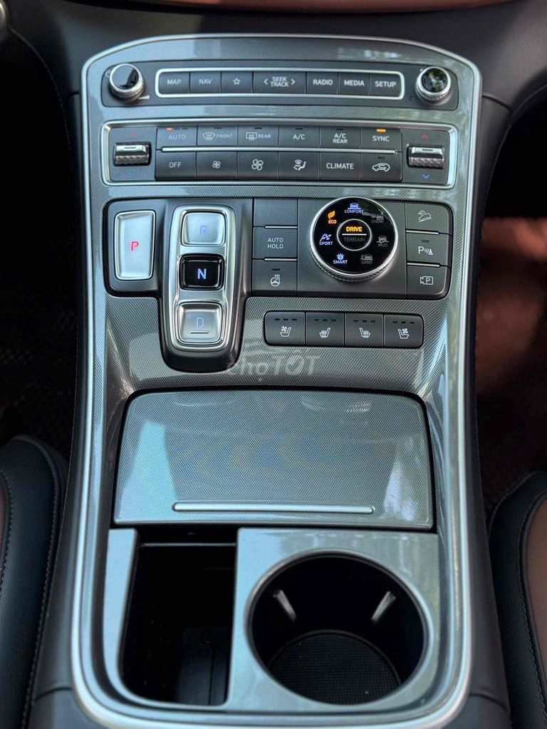 Hyundai Santa Fe 2024 2.2 full Dầu - 19.000km-Vip. Mua bán Ô tô tại Quận Đống Đa Hà Nội được đăng bởi TRUNG HIẾU AUTO hình 9