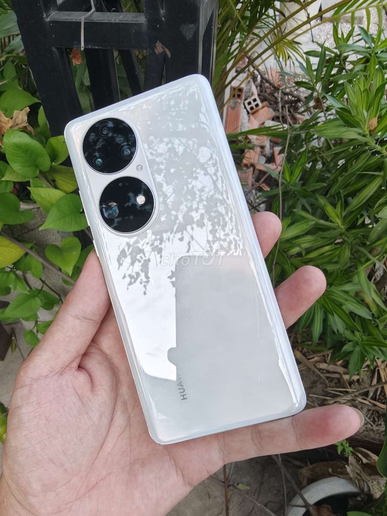 Huawei P50 Pro 256GB nguyên bản 98%. Mua bán Điện thoại tại Thành phố Thủ Dầu Một Bình Dương được đăng bởi HUNG MOBILE  hình 1