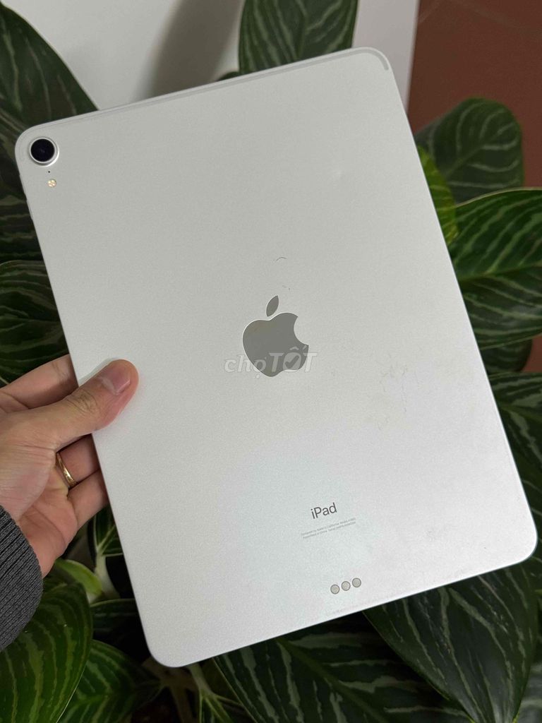 iPad Pro 11 inch 64GB 2018 wjfj cần bán. Mua bán Máy tính bảng tại Thành phố Đà Lạt Lâm Đồng được đăng bởi nhanh gọn lẹ hình 1