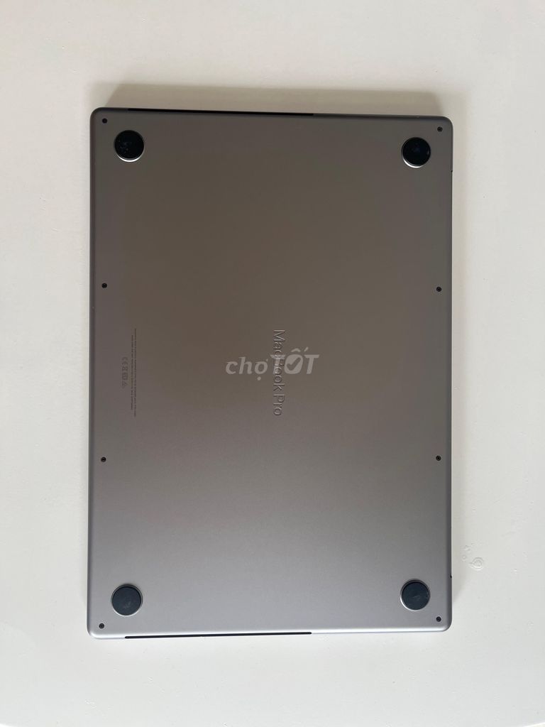 Macbook pro M1 16”/16/1TB silver 99%