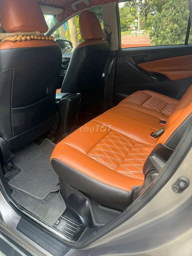 Toyota Innova 2018 Nâu vàng Số sàn. Mua bán Ô tô tại Quận 5 Tp Hồ Chí Minh được đăng bởi Triệu Phú  hình 6