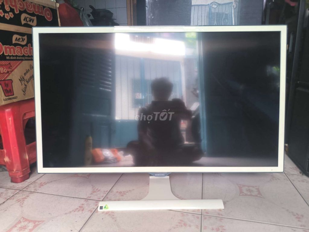 Bán mànhình led samsung 32in màn đẹp98% nguyên tem