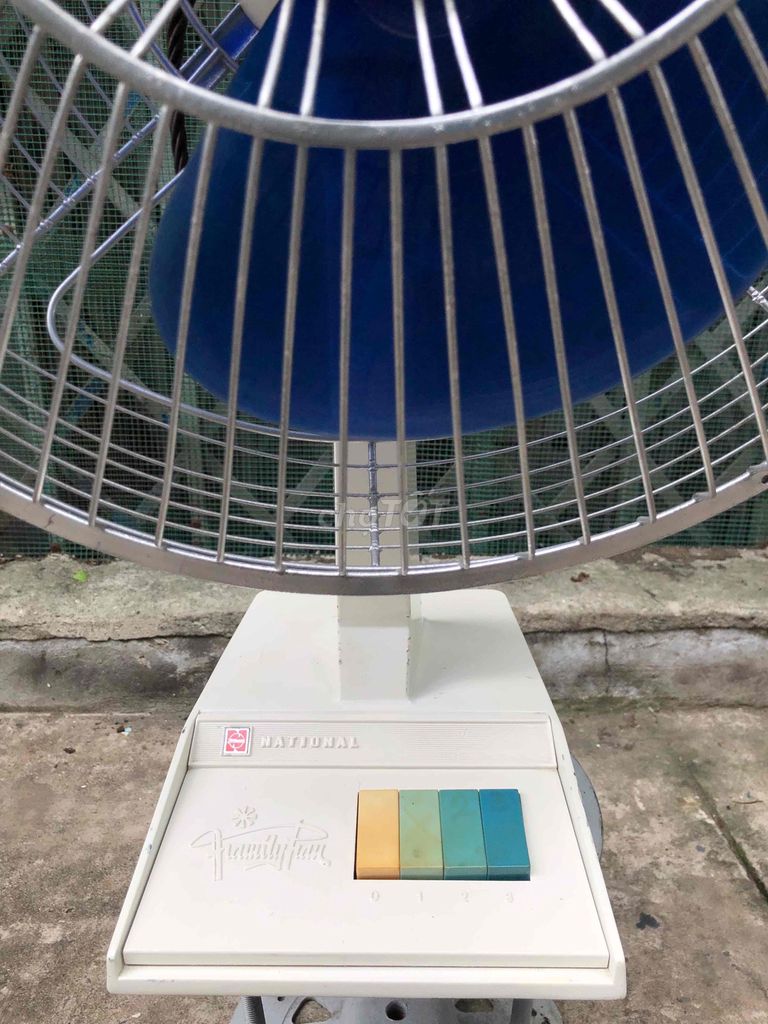 Quạt điện xưa National Family Fan cánh 40. Mua bán Quạt tại Quận Bình Tân Tp Hồ Chí Minh được đăng bởi Hàng bãi Nhật  hình 1