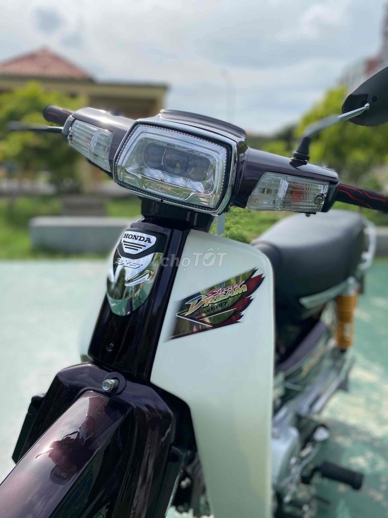 Honda Dream Thai Бело-Коричневая Двигатель 54