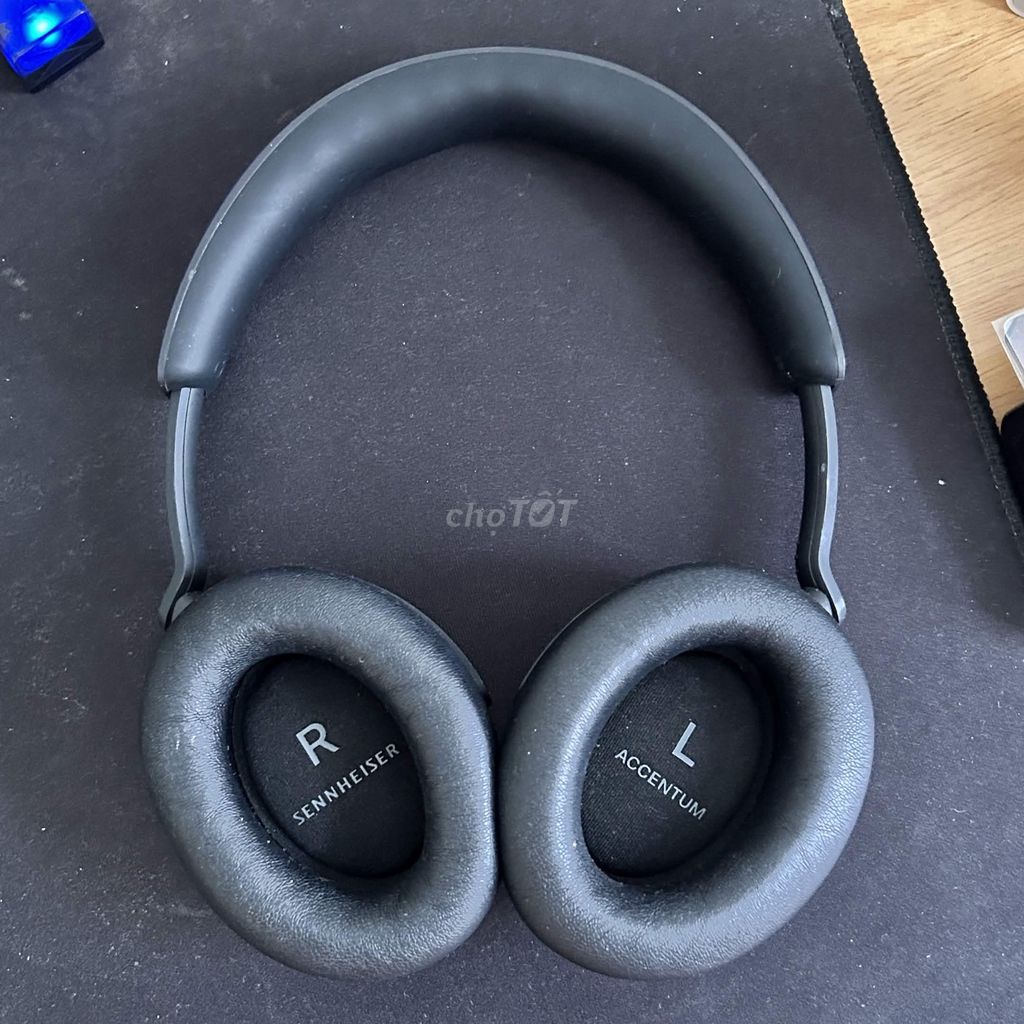 Tai nghe Sennheiser Accentum Đen. Mua bán Tivi, Âm thanh tại Quận 5 Tp Hồ Chí Minh được đăng bởi Sơn Đỗ Xuân hình 1