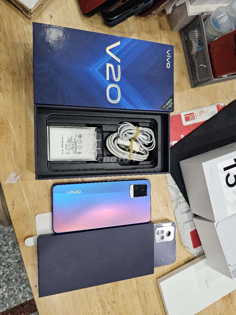 VIVO V20 FBOX 8/128 ZIN ĐẸP 99 MÀN ÁM XÀI KHỎE VIP