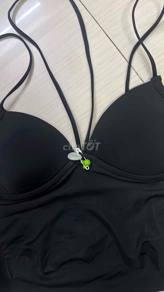 Áo croptop Nữ Đen size S/XS. Mua bán Quần áo tại Quận Phú Nhuận Tp Hồ Chí Minh được đăng bởi Thư Nguyễn hình 1