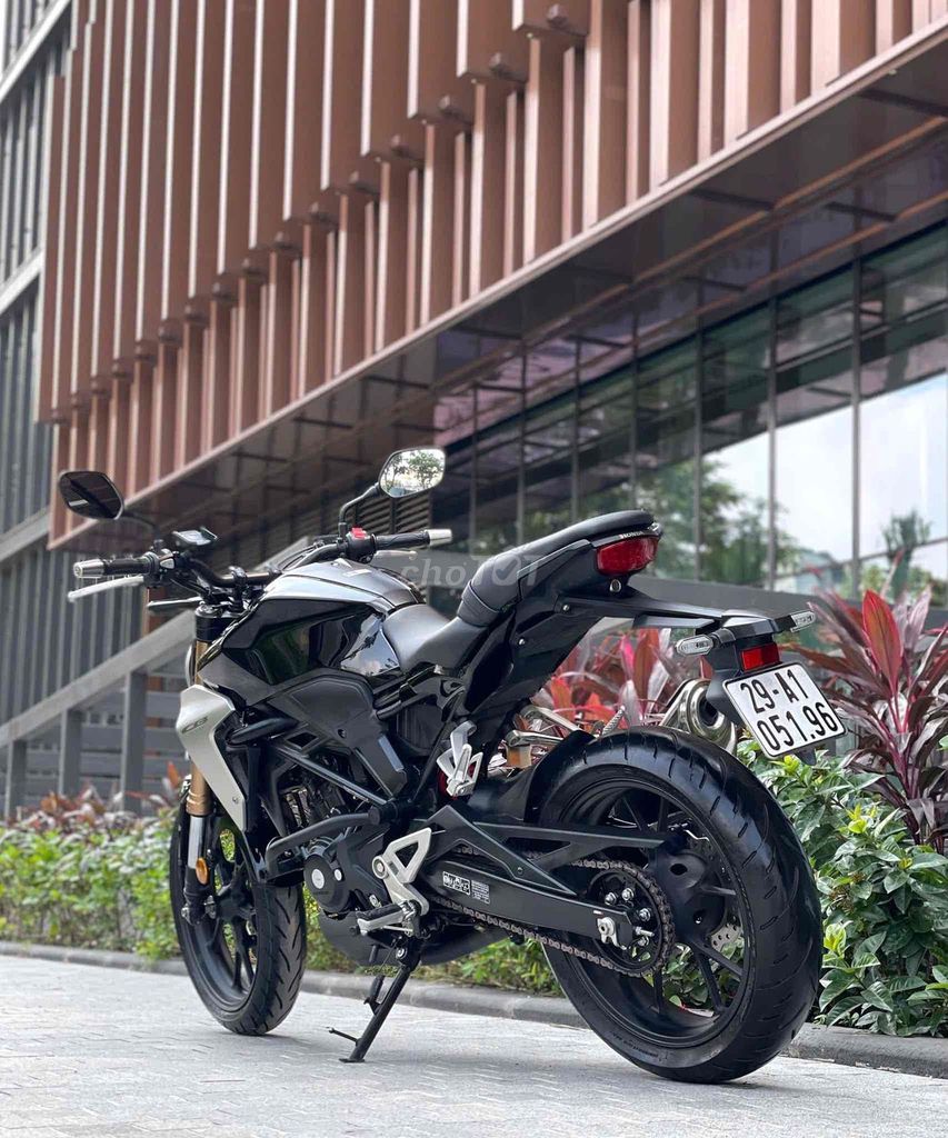 Honda CB 300R 2022. Mua bán Xe máy tại Quận Cầu Giấy Hà Nội được đăng bởi Tuấn Việt Motor hình 6