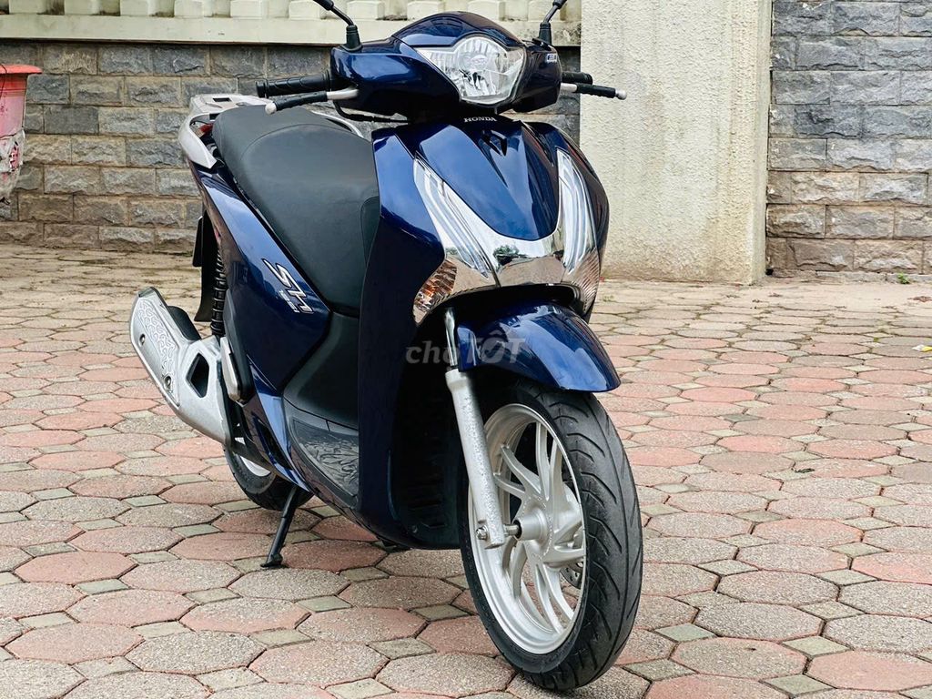 HONDA SH 125 MÀU XANH TÍM HÀNG HIẾM 1 CHỦ ĐI. Mua bán Xe máy tại Quận Nam Từ Liêm Hà Nội được đăng bởi TÙNG LÂM hình 2