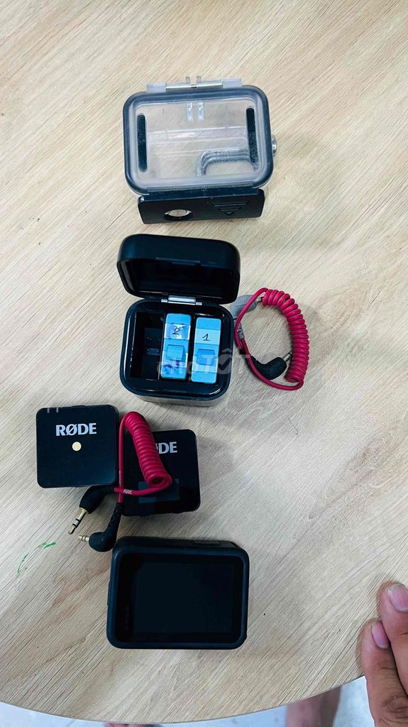Máy quay hành trình GoPro Hero 9 và phụ kiện. Mua bán Máy ảnh, Máy quay tại Thành phố Dĩ An Bình Dương được đăng bởi lê thanh tịnh hình 1