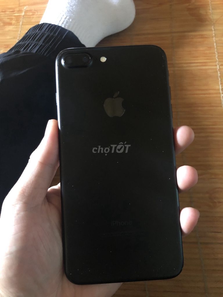 Apple iPhone 7 Plus 32GB Đen Đã sử dụng. Mua bán Điện thoại tại Quận Tây Hồ Hà Nội được đăng bởi Ngọc anh hình 1