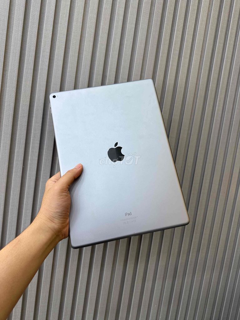 Ipad Pro 12.9 256GB Wifi Zin đẹp 98% phản quang. Mua bán Máy tính bảng tại Quận Ninh Kiều Cần Thơ được đăng bởi Quý Mobile Cần thơ hình 1