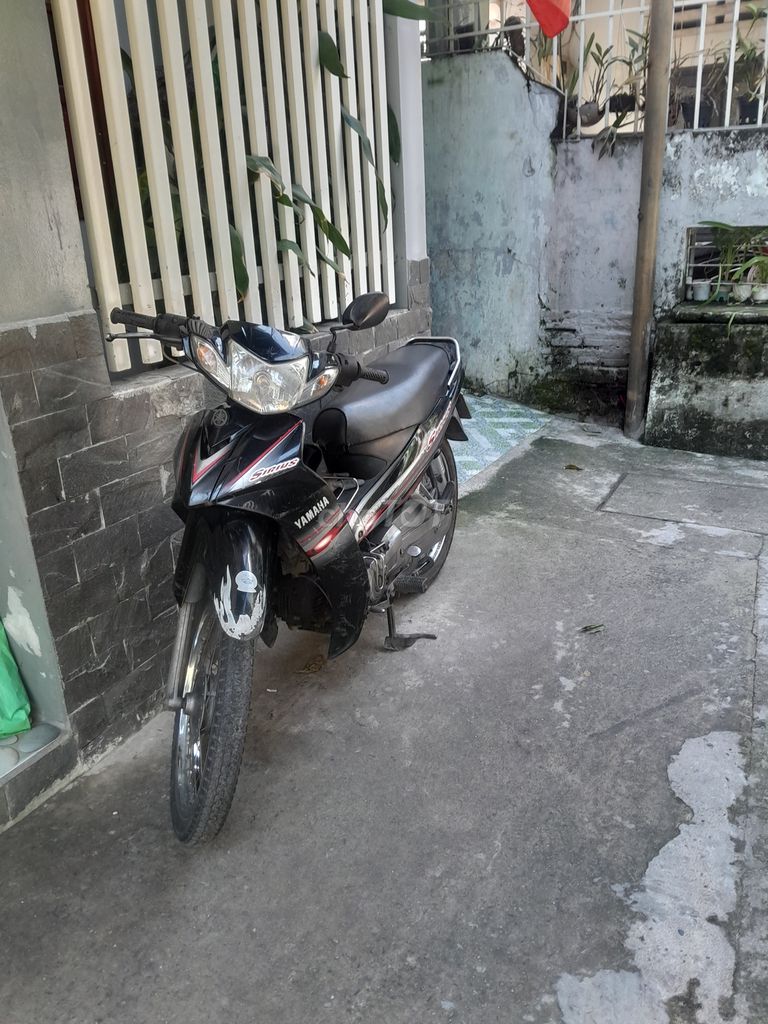 Xe số Yamaha Sirius đen 2011. Mua bán Xe máy tại Quận Thanh Khê Đà Nẵng được đăng bởi Đoàn Ngọc Tùng hình 3