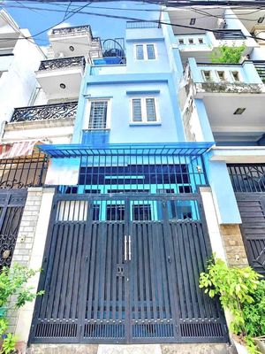 Townhouse 38 m² · 4 bed · Đường Dương Quảng Hàm