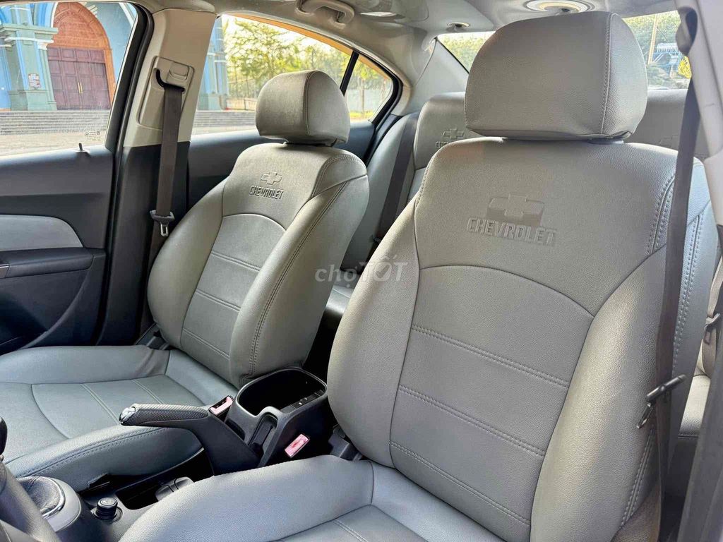 Chevrolet Cruze 2011 Bạc 100.000 km. Mua bán Ô tô tại Huyện Krông Nô Đắk Nông được đăng bởi khánh hình 10