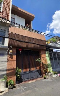 Аренда · 5 комн. · 64 м² · Quận 6, ул. Đường Hậu Giang