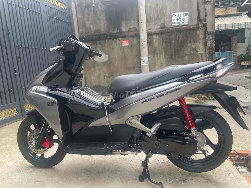 Honda AB 110i 2012 серый титан BSTP рег. 2012 отличный звонкий