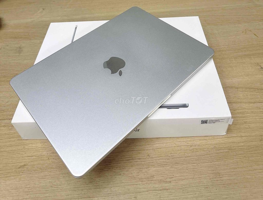 Macbook Air M4 Fullbox bh 5/2026 M4/16Gb/13.6"2.5K. Mua bán Laptop tại Quận Hoàng Mai Hà Nội được đăng bởi Quốc Tuấn hình 1