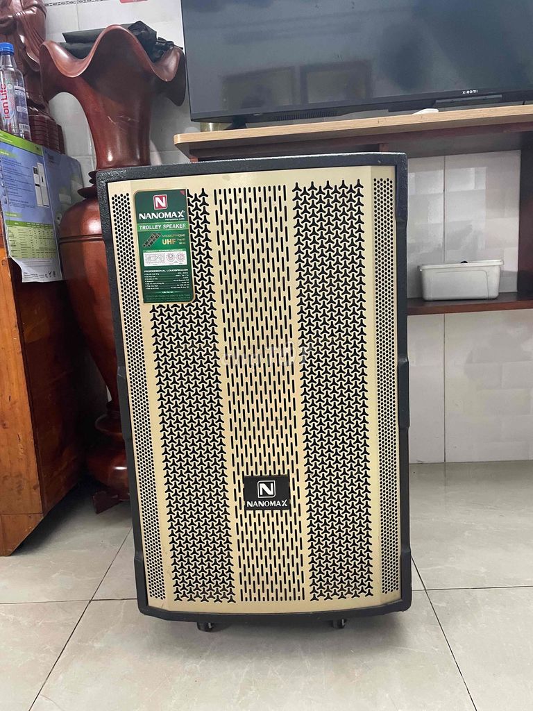 Loa karaoke Nanomax SK-12F3 Đen, vàng. Mua bán Tivi, Âm thanh tại Quận 12 Tp Hồ Chí Minh được đăng bởi Vũ hình 1