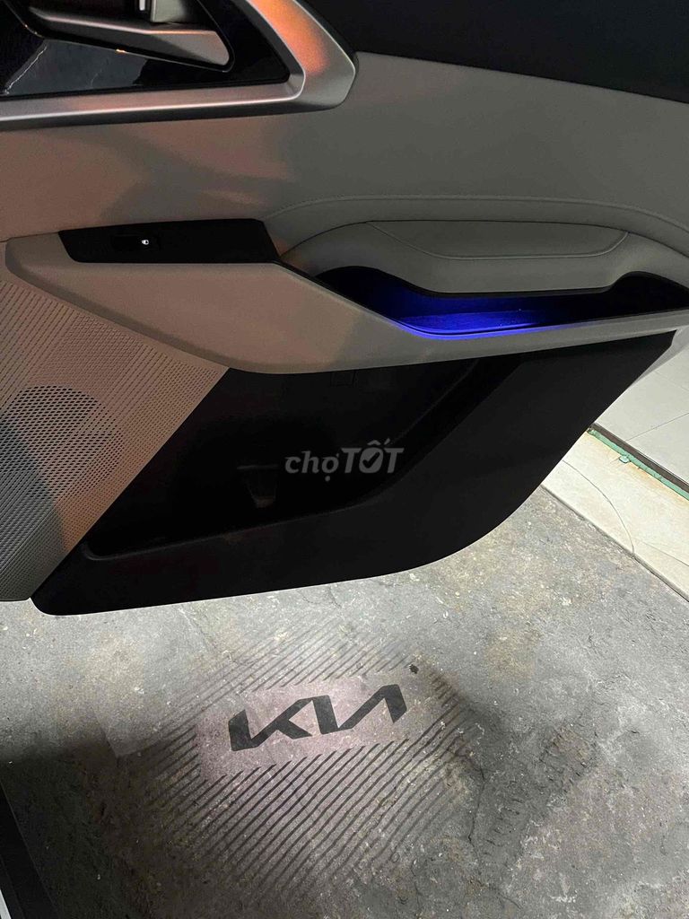 Kia Carens 2024 1.4T Signature. Mua bán Ô tô tại Quận 8 Tp Hồ Chí Minh được đăng bởi Phương thái dung hình 10