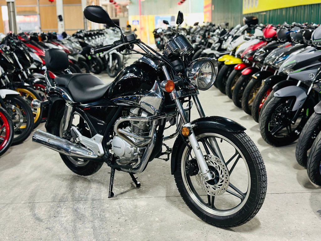 XE MÁYTHANHTÙNG_SHADOW 150 BIỂN 29 CHẠY ÍT BAO ĐẸP. Mua bán Xe máy tại Quận Nam Từ Liêm Hà Nội được đăng bởi THANH TÙNG hình 1