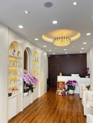 SANG SPA NHÀ MẶT TIỀN TRẦN ĐÌNH XU Q1 VÀO VẬN HÀNH NGAY