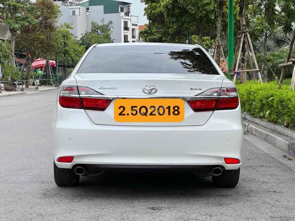 Toyota Camry 2018 2.5Q - 68000 km. Mua bán Ô tô tại Quận Long Biên Hà Nội được đăng bởi Le hao hình 2
