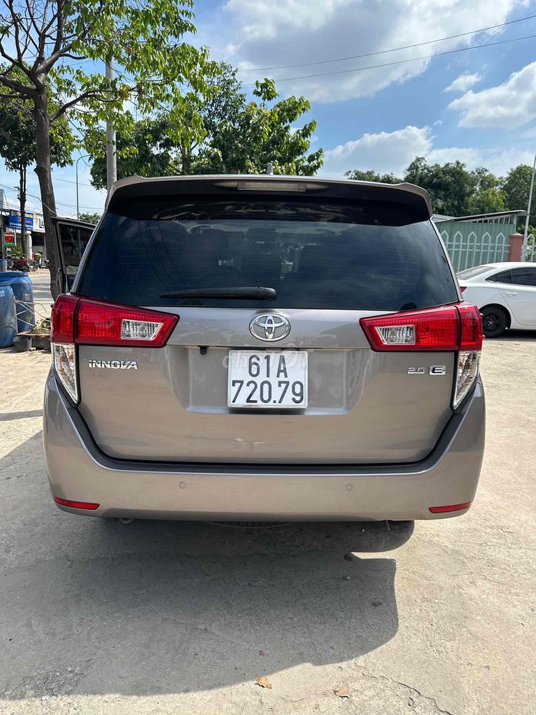 xe Innova 2019 2.0E - nha it di bán lại. Mua bán Ô tô tại Thành phố Thuận An Bình Dương được đăng bởi Nguyen hình 10