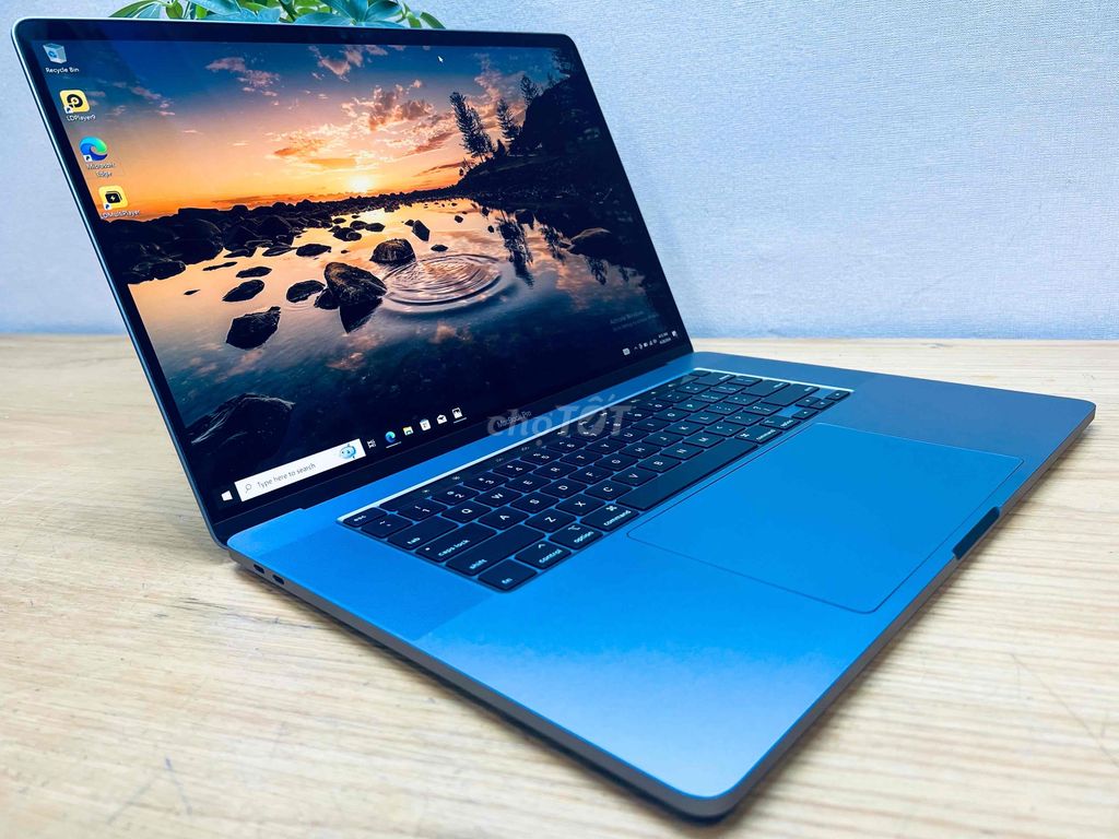 Macbook Pro - Thiết kế PTS - Ai| Máy đẹp 99% có sl