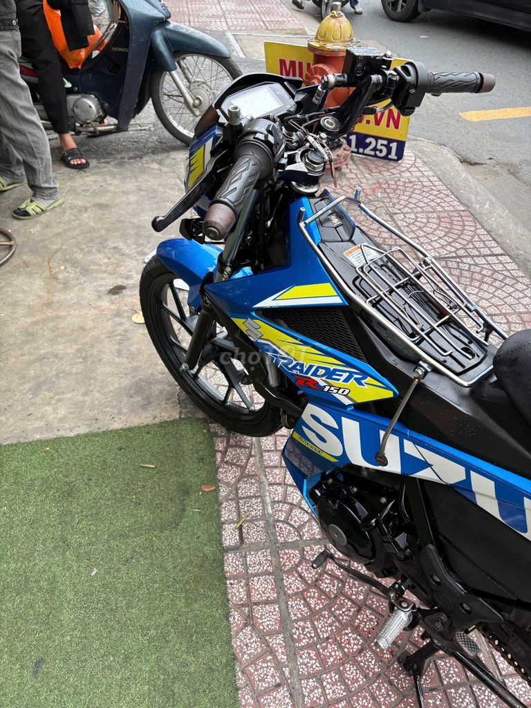 Suzuki Raider 150cc 2020 госномер 64d1-56607