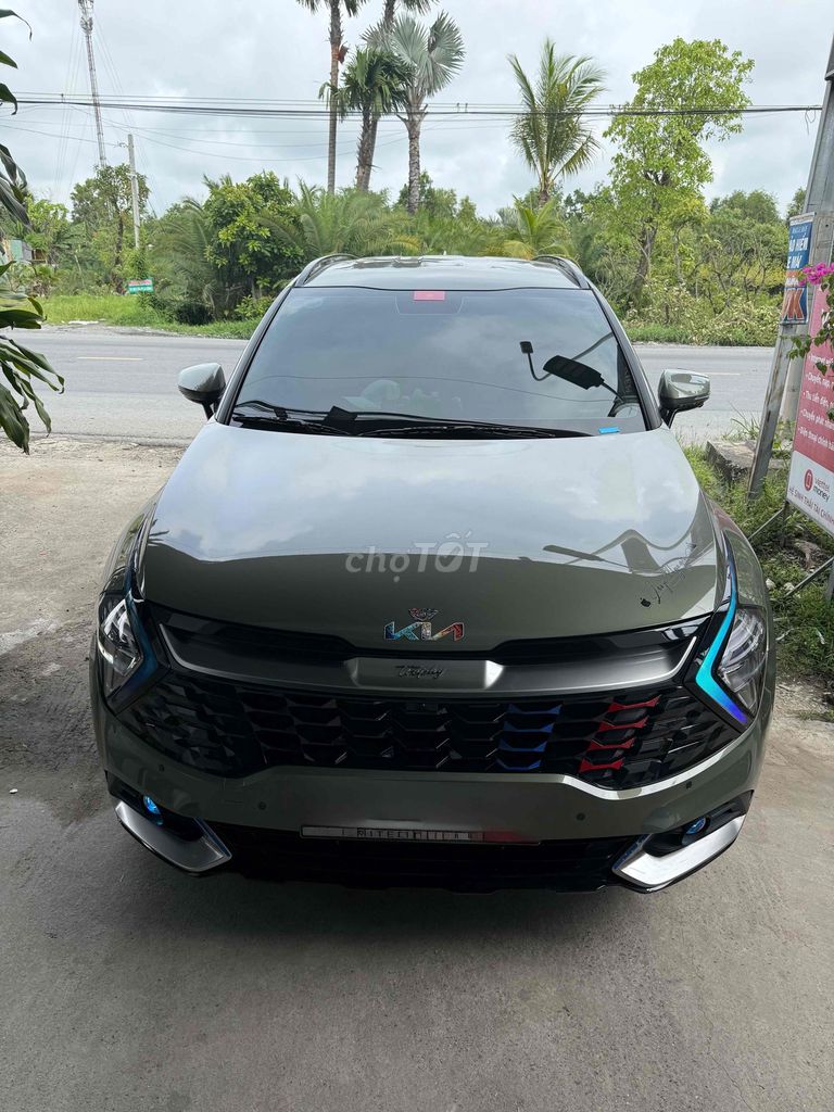 Kia Sportage Premium 2024 Зеленый хаки 2.0 Бензин