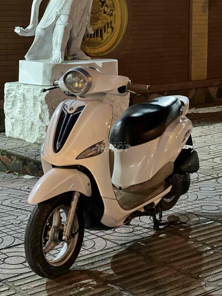 Yamaha Zoza 2011 màu trắng đen len ken mới 90%. Mua bán Xe máy tại Thành phố Thủ Đức Tp Hồ Chí Minh được đăng bởi Nguyễn Thanh Bình hình 4